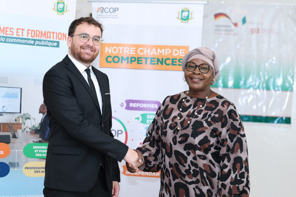 Renforcement des capacités des organisations de la société civile : l’ARCOP organise, en partenariat avec la GIZ, l’atelier de validation du guide de suivi citoyen des marchés publics