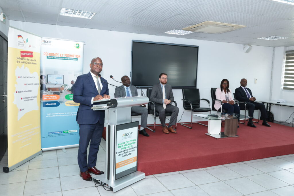 Bonne gouvernance : La société civile et l’ARCOP en formation pour renforcer le suivi citoyen des marchés publics.