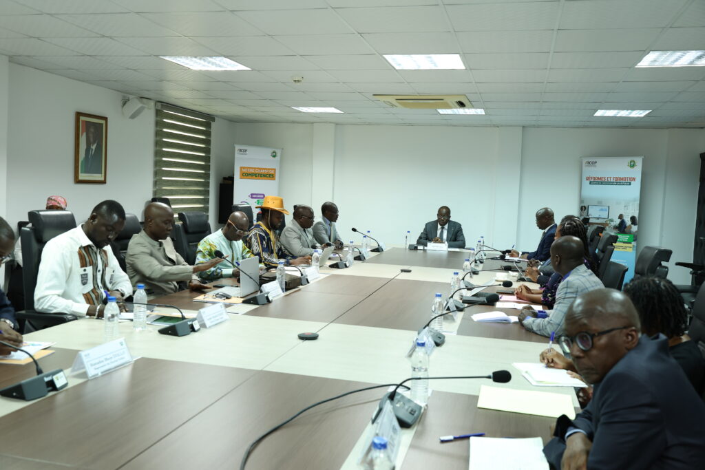 Partenariat entre les Autorités de régulation de la commande publique : l’ARMP de Guinée-Conakry s’imprègne de l’expérience de co-construction du Master Professionnel en Commande Publique