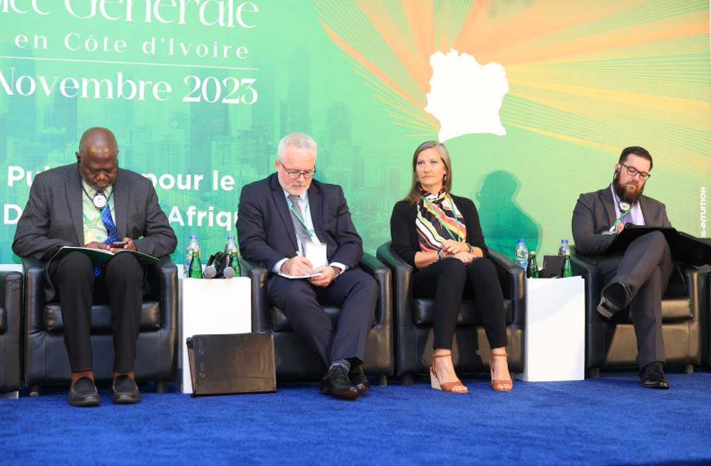 11-racop-tag-abidjan-j1-panel1-2