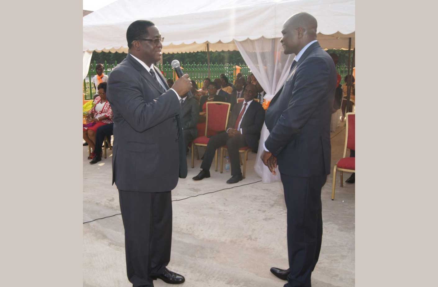 14-ceremonie-de-remise-de-vehicules-au-dgbf