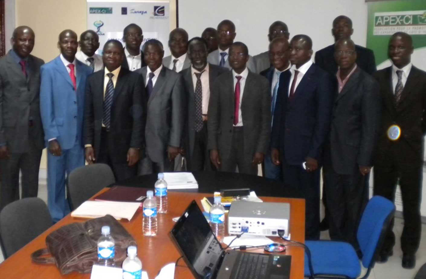 24-jeu-16-jui-2011-abidjan